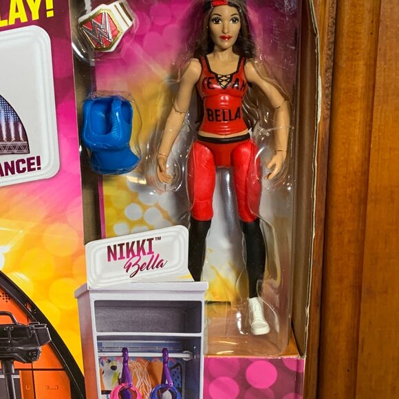 Mattel | WWE Ultimate Entrance Playset - Bella - Picture 3 of 3